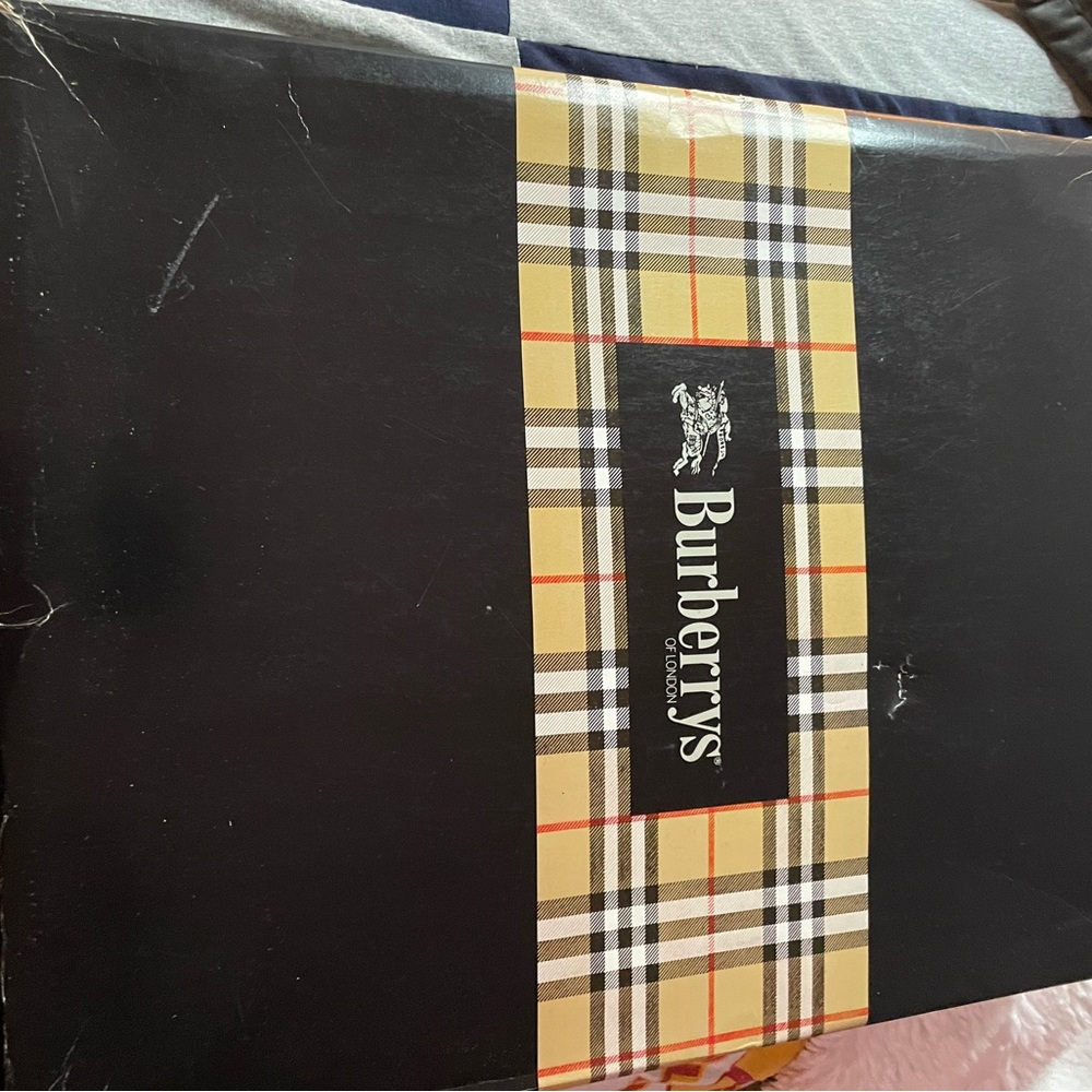 Burberry’s Black and Beige Plaid Box for Full size blanket